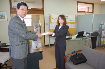 ��t������